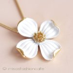 Trifari　 トリファリ ハナミズキ ネックレス