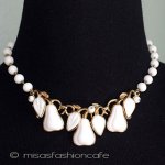 Ｔｒｉｆａｒｉ　 トリファリ ガラス洋梨ネックレス