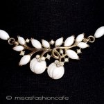 Ｔｒｉｆａｒｉ　 トリファリ ガラスベリーネックレス