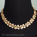 Ｔｒｉｆａｒｉ　 トリファリ リーフ　ネックレス