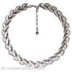 Ｔｒｉｆａｒｉ　 トリファリ 透かし銀葉　ネックレス