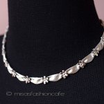 Ｔｒｉｆａｒｉ　 トリファリ 花りぼんネックレス