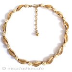 Ｔｒｉｆａｒｉ　 トリファリ パール小花　ネックレス