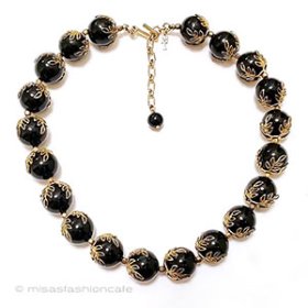 Trifari　 トリファリ 黒ｘ金葉 ネックレス