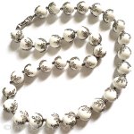 Ｔｒｉｆａｒｉ　 トリファリ 銀葉ロング　ネックレス