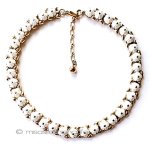 ヴィンテージジュエリー トリファリ　白い小花