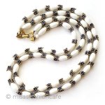 Trifari　 トリファリ 青花ネックレス２連