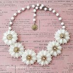 ヴィンテージアクセサリー 白いお花　ネックレス