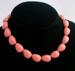 Ｔｒｉｆａｒｉ　 トリファリ コーラルカラー　ネックレス