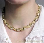 Trifarトリファリ パールRS・ネックレス