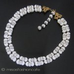 Trifari　トリファリ ミルクガラス ネックレス