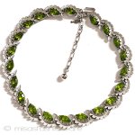 Ｔｒｉｆａｒｉ　 トリファリ ペリドット銀葉ネックレス