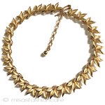 Ｔｒｉｆａｒｉ　 トリファリ 金の笹の葉　ネックレス