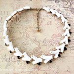 Trifari　 トリファリ 白黒の木ネックレス