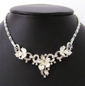 クラウンTrifari　ネックレス