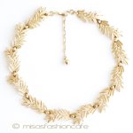 Ｔｒｉｆａｒｉ　 トリファリ Goldリーフ ネックレス