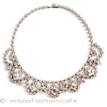 クリスタル　ネックレス