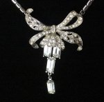 Coroリボンネックレス