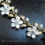 ヴィンテージアクセサリー 白いお花　ネックレス