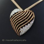 クラウントリファリ ネックレス兼ブローチ