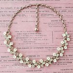 ヴィンテージアクセサリー CORO　白葉ネックレス