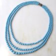 （画像用） 水色ガラス3連ネックレス