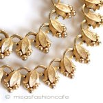 Ｔｒｉｆａｒｉ　 トリファリ チューリップ・ネックレス