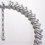 Ｔｒｉｆａｒｉ　 トリファリ クリスタル　ネックレス