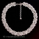 Ｔｒｉｆａｒｉ　 トリファリ 銀の葉　ネックレス