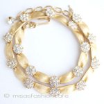 Trifari　 トリファリ刻印 RSのお花 ネックレス