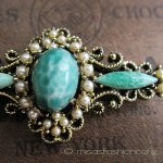 ガラス＆パール　ブローチ