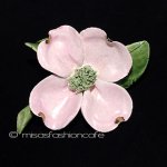 英国製　ブローチ ポーセリン　ハナミズキ