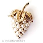 Trifari トリファリ パール葡萄 ブローチ Trifari トリファリ パール葡萄 ブローチ