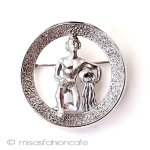 Trifari トリファリ 銀壺・水瓶座ブローチ Trifari トリファリ 銀壺・水瓶座ブローチ