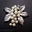 （画像用） Trifari　 トリファリ パール銀葉ブローチ
