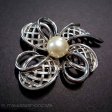 （画像用） Trifari　 トリファリ パールりぼんブローチ
