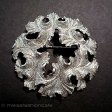 （画像用） Trifari　 トリファリ 銀葉リース　ブローチ