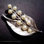 Trifari　 トリファリ パール銀葉ブローチ