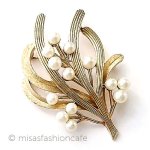トリファリ ブローチ パールのヤドリギ トリファリ ブローチ パールのヤドリギ