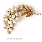 Trifari　 トリファリ 枝垂れパールブローチ