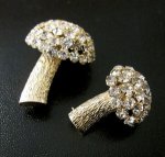 Castlecliff刻印　セット きのこブローチ　２個