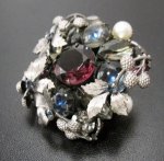 ベリーRSパール　ブローチ