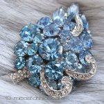 Weiss　葡萄　ブローチ