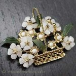 天然石＆ヒスイの花かご ブローチ兼ペンダント