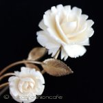 象牙アイボリー　14Kgf　 ローズ　ブローチ