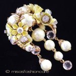 パール&クリスタル花ブローチ パール&クリスタル花ブローチ