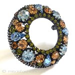 Ａｕｓｔｒｉａオーストリア製 クリスタル・リース　ブローチ