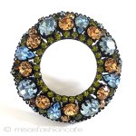 Ａｕｓｔｒｉａオーストリア製 クリスタル・リース　ブローチ