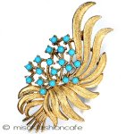 Trifari トリファリ ターコイズの花ブローチ Trifari トリファリ ターコイズの花ブローチ