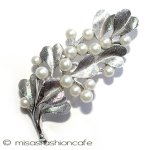 Trifari　 トリファリ パール銀葉ブローチ